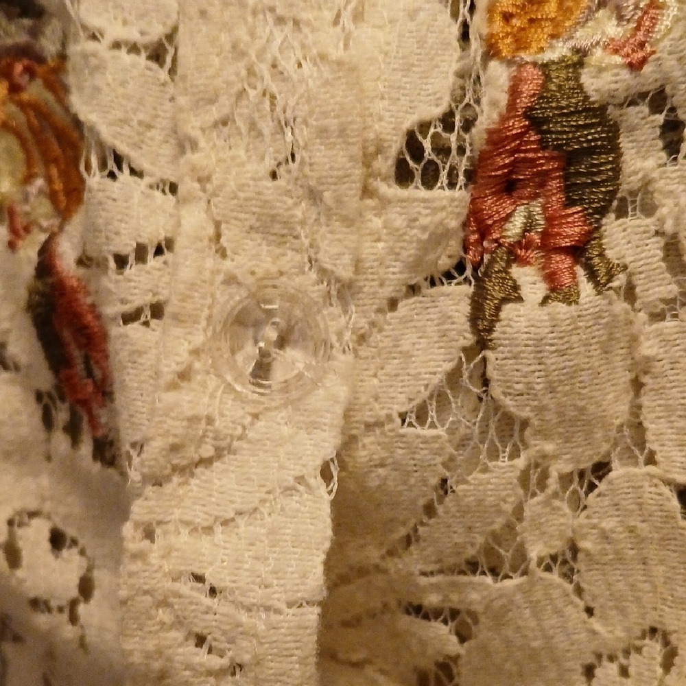 Floral Embroidered Lace Blouse Button Down - Cream L BUTTERFLIES. Love Beauty - Picture 7 of 10